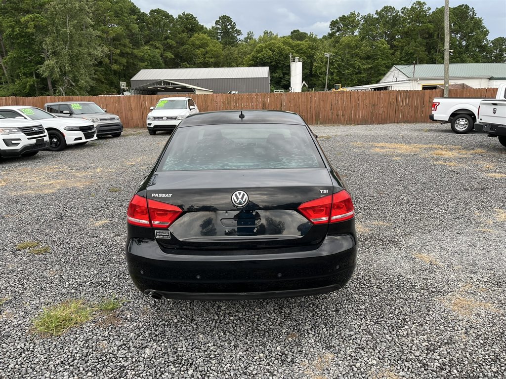 2014 Volkswagen Passat - $11,995