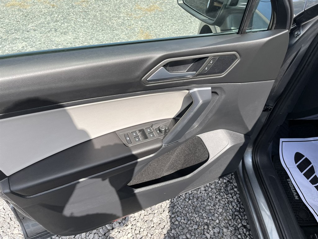 2020 Volkswagen Tiguan - $17,995