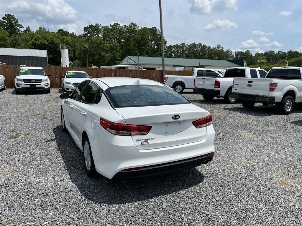 2016 Kia Optima - $11,995