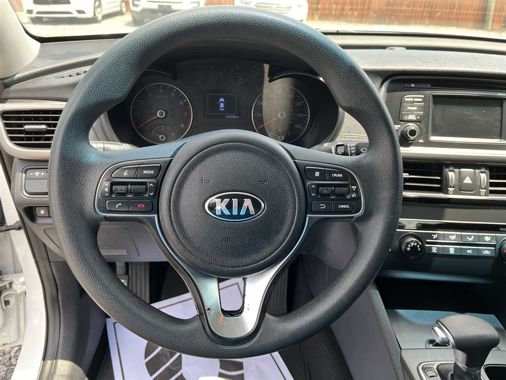 2016 Kia Optima - $11,995