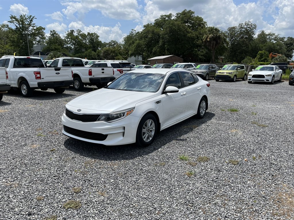 2016 Kia Optima - $11,995