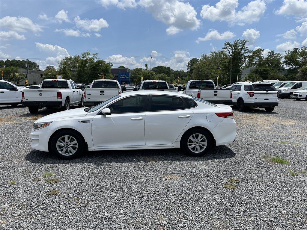2016 Kia Optima - $11,995