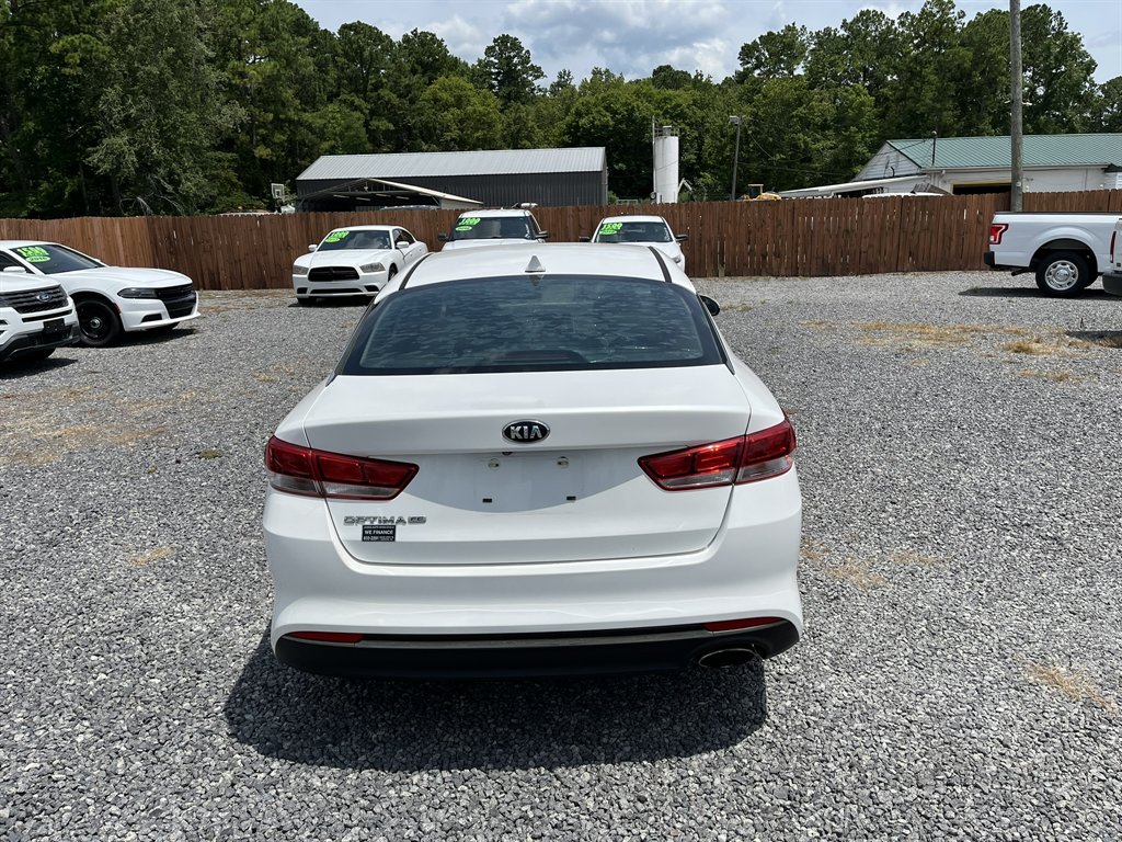 2016 Kia Optima - $11,995
