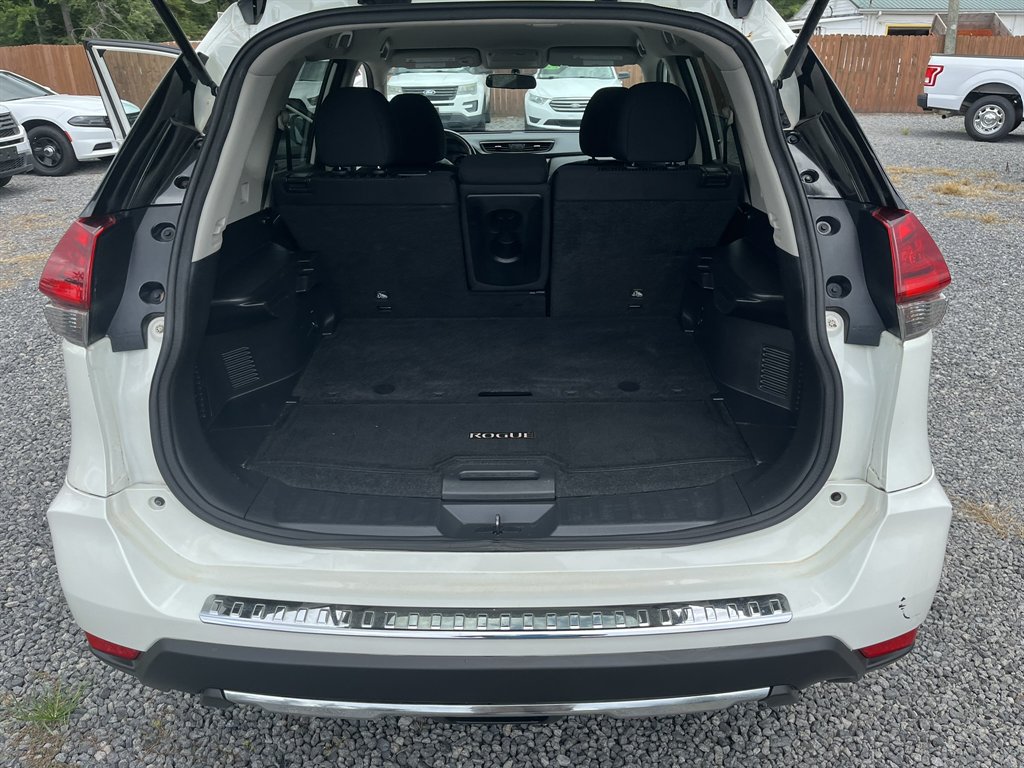 2017 Nissan Rogue - $12,995