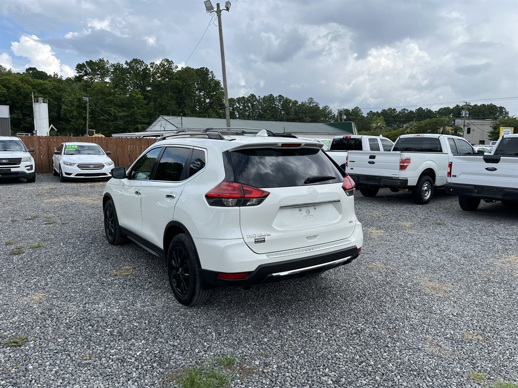 2017 Nissan Rogue - $12,995