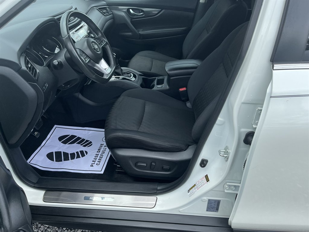 2017 Nissan Rogue - $12,995