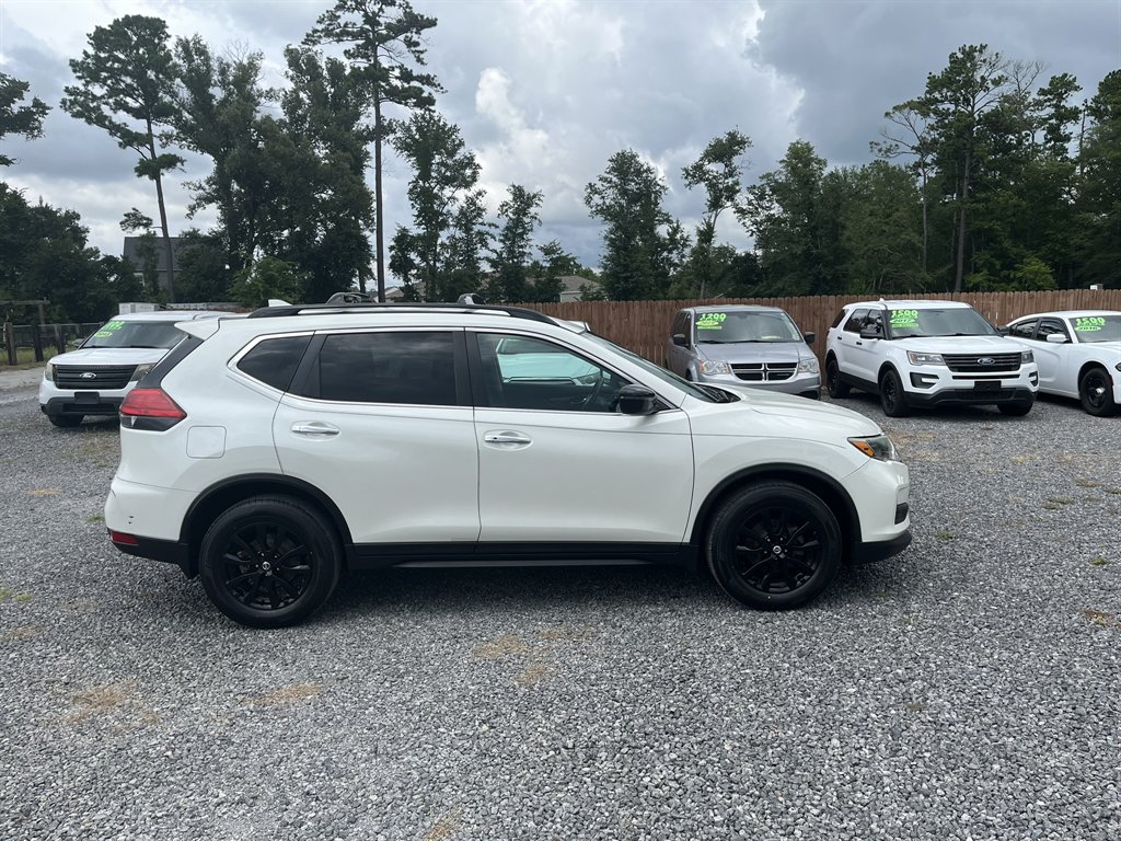 2017 Nissan Rogue - $12,995