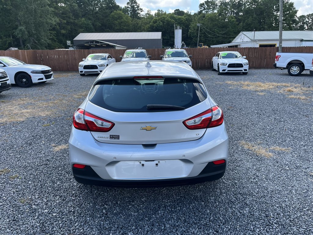 2018 Chevrolet Cruze - $11,995