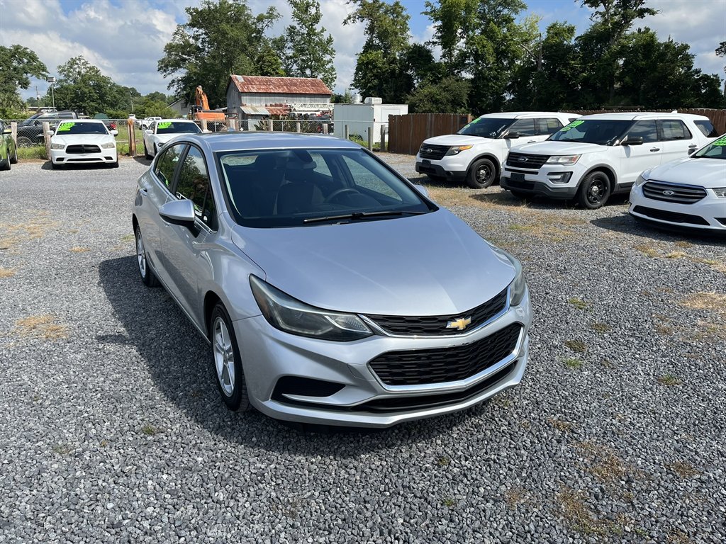 2018 Chevrolet Cruze - $11,995