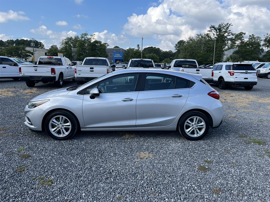 2018 Chevrolet Cruze - $11,995