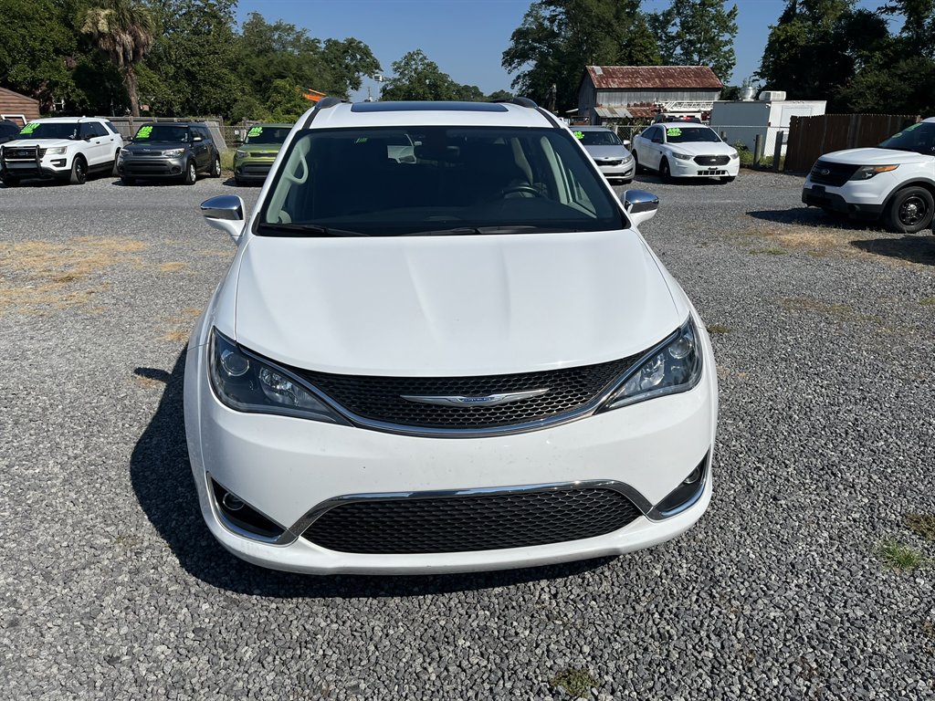 2018 Chrysler Pacifica - $17,995