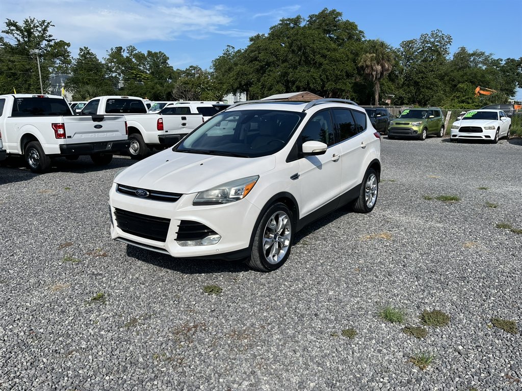 2015 Ford Escape - $10,995