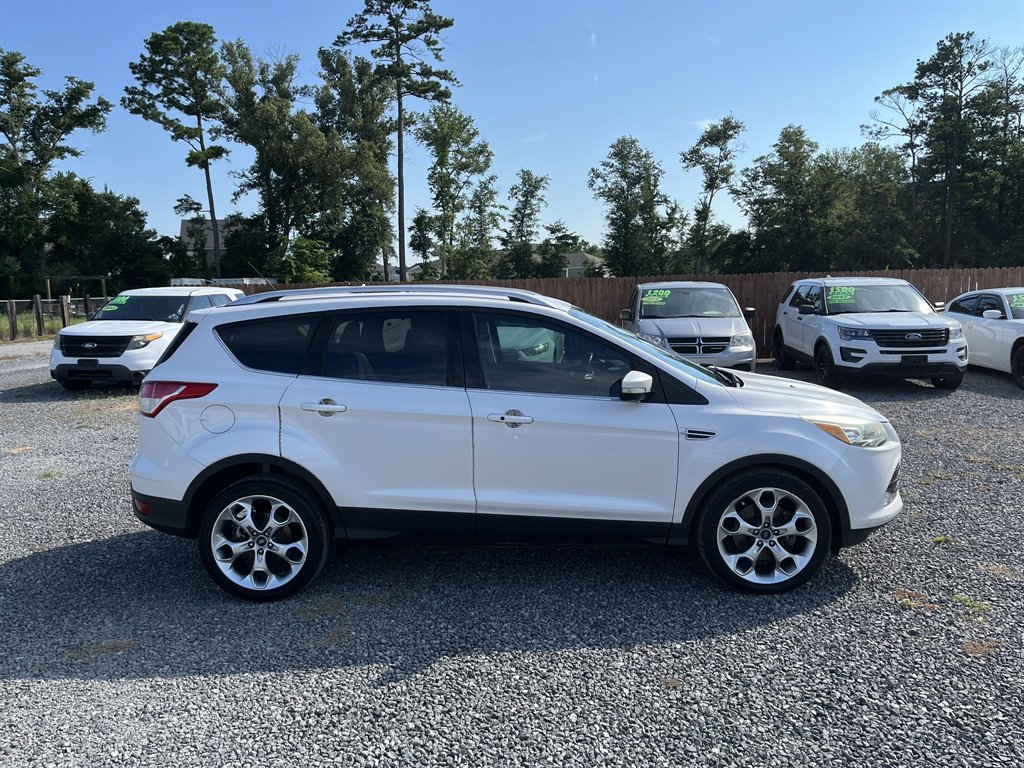 2015 Ford Escape - $10,995