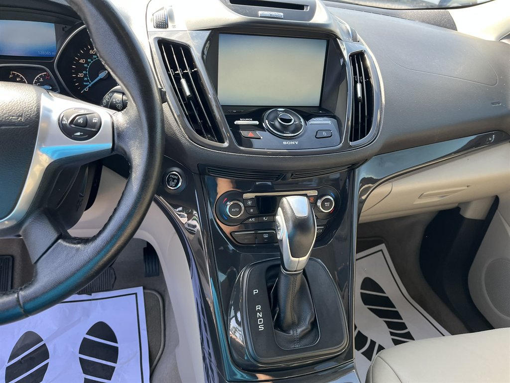2015 Ford Escape - $10,995