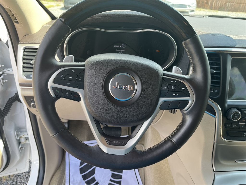 2015 Jeep Cherokee - $16,995