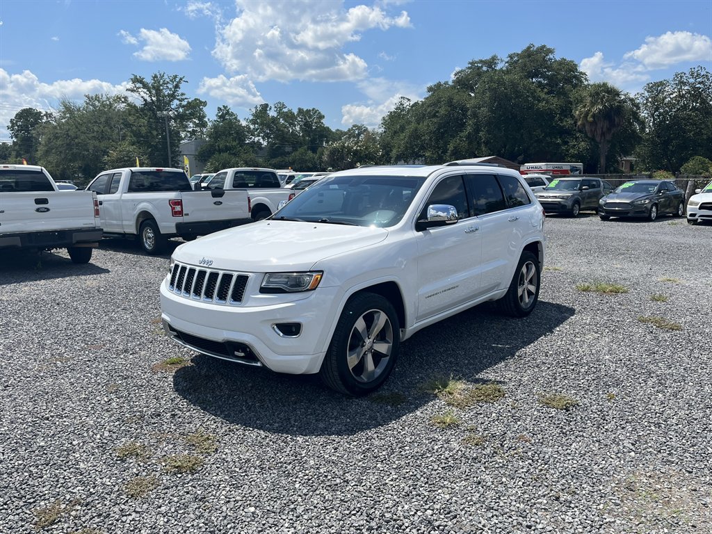 2015 Jeep Cherokee - $16,995