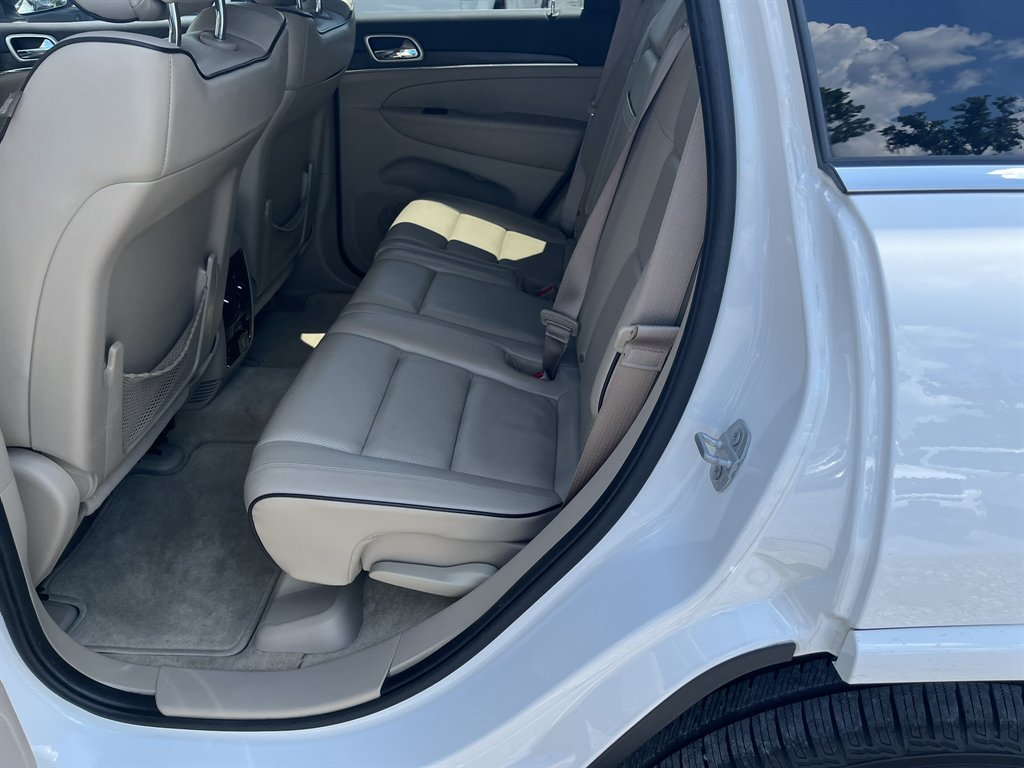 2015 Jeep Cherokee - $16,995