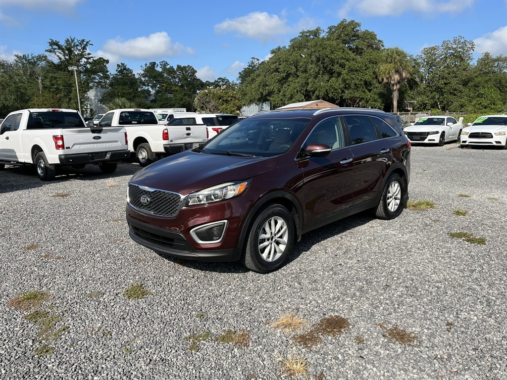 2017 Kia Sorento - $14,995