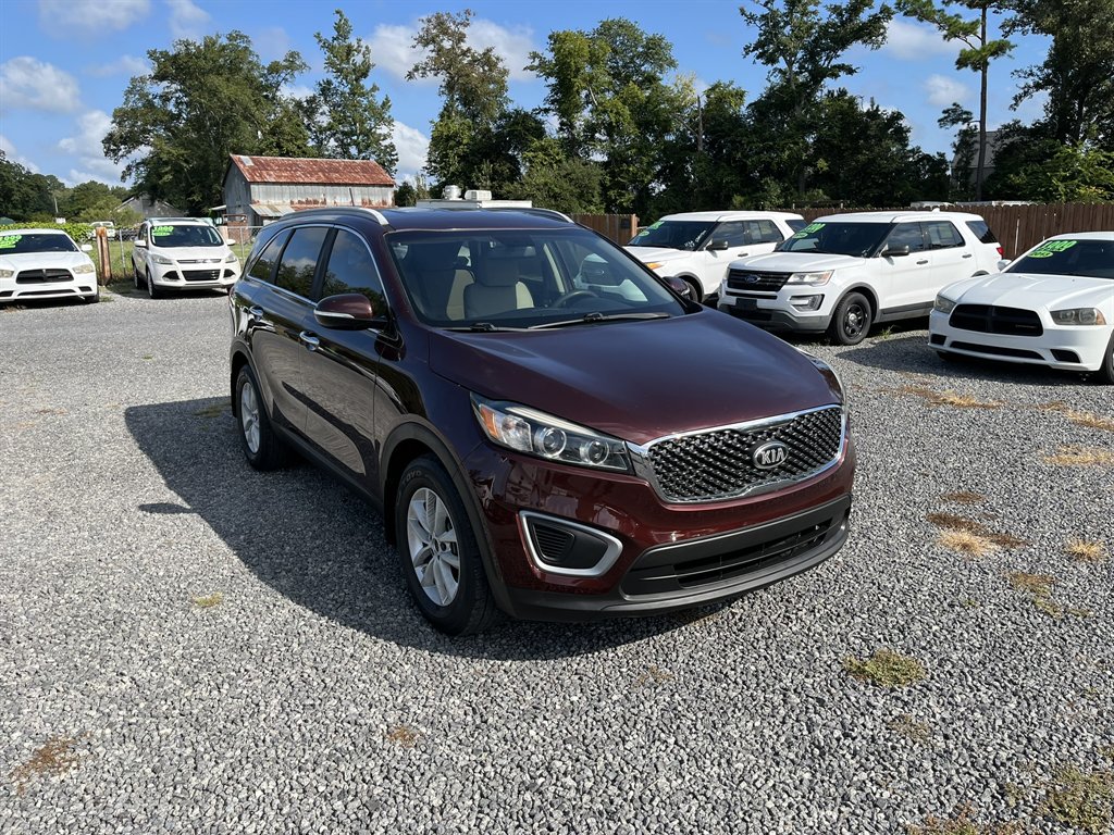 2017 Kia Sorento - $14,995