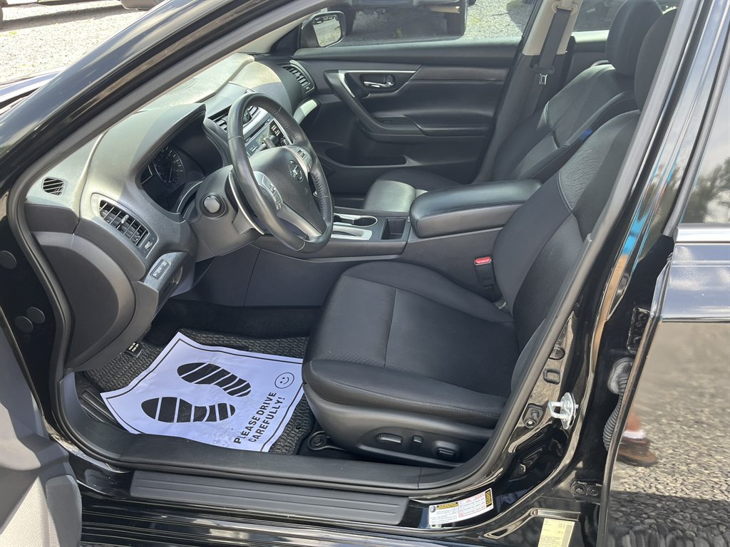 2017 Nissan Altima - $11,995
