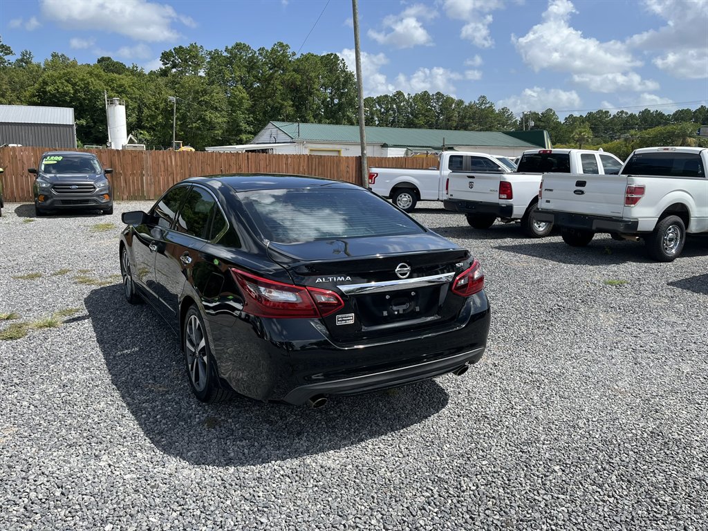 2017 Nissan Altima - $11,995