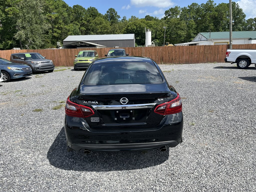 2017 Nissan Altima - $11,995