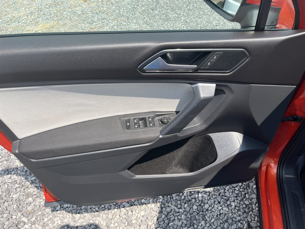 2018 Volkswagen Tiguan - $15,995
