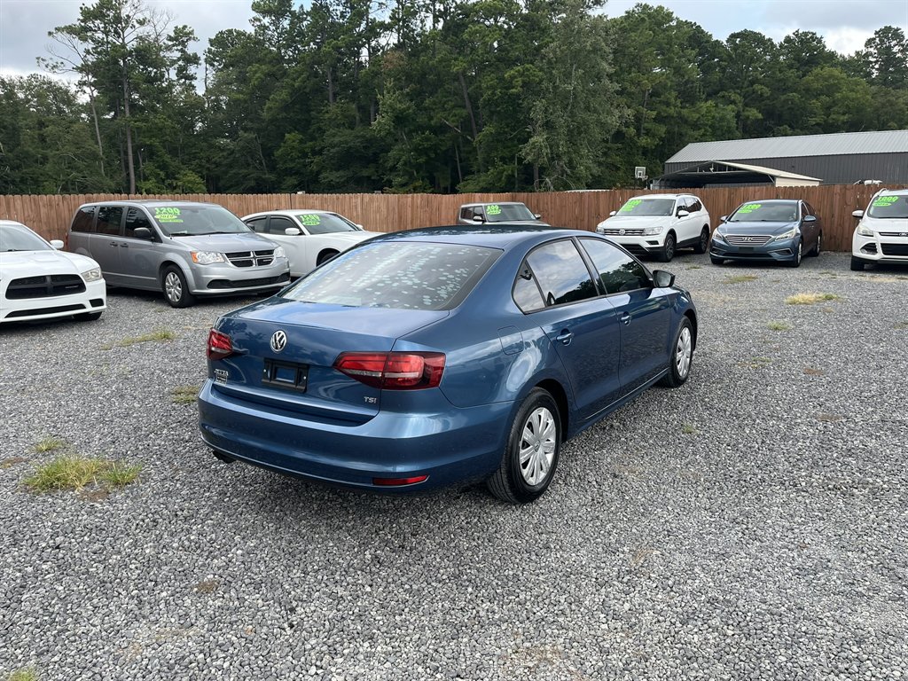 2016 Volkswagen Jetta - $12,995