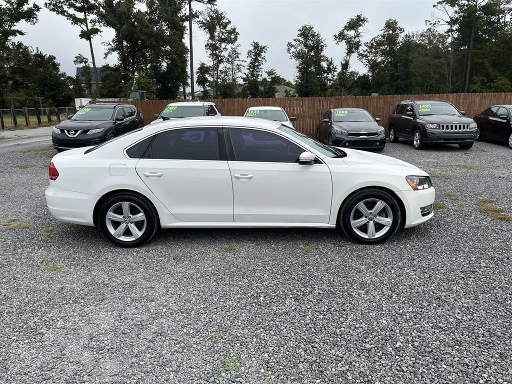 2015 Volkswagen Passat - $11,995