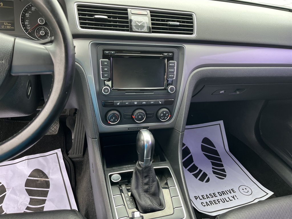 2015 Volkswagen Passat - $11,995