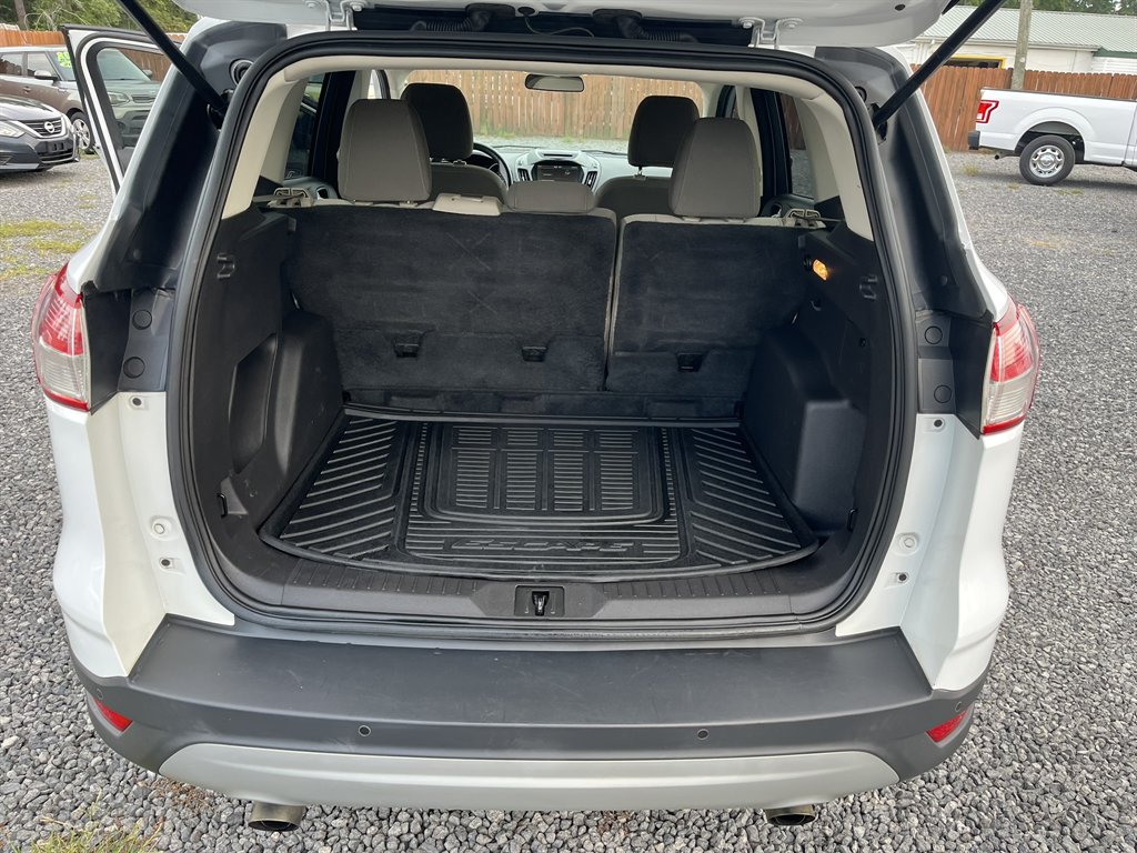 2015 Ford Escape - $9,995