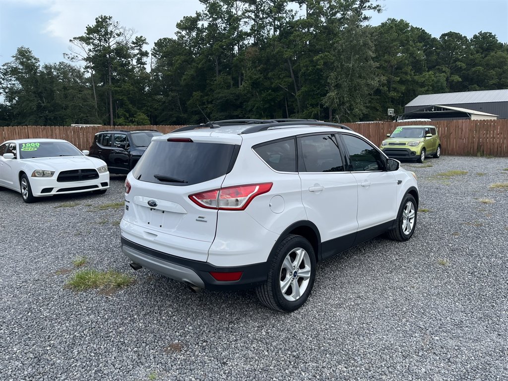2015 Ford Escape - $9,995