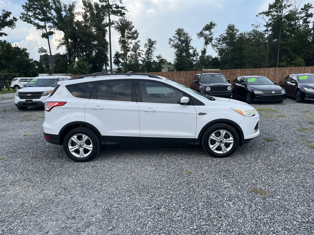 2015 Ford Escape - $9,995