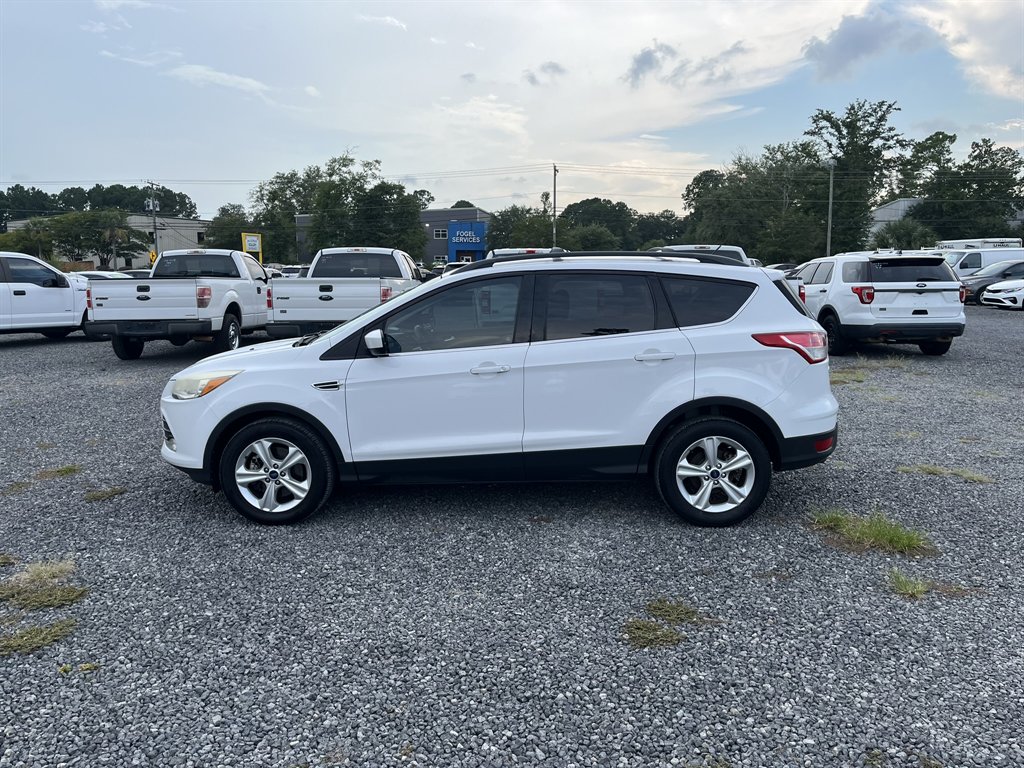 2015 Ford Escape - $9,995