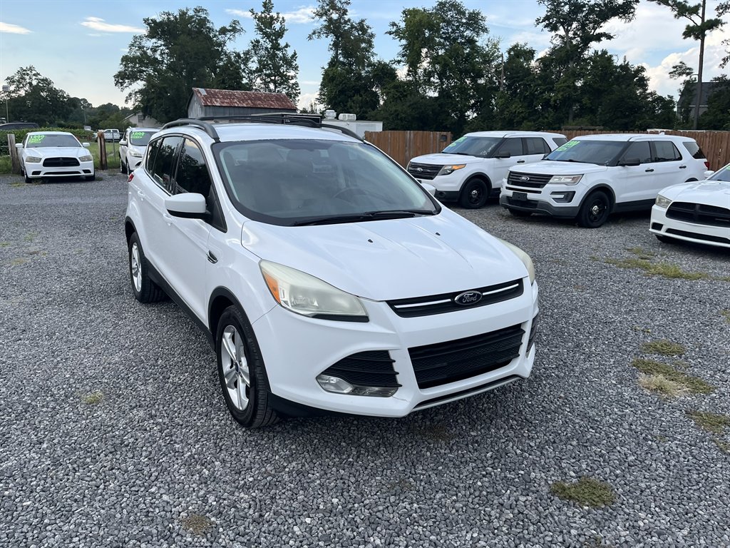 2015 Ford Escape - $9,995