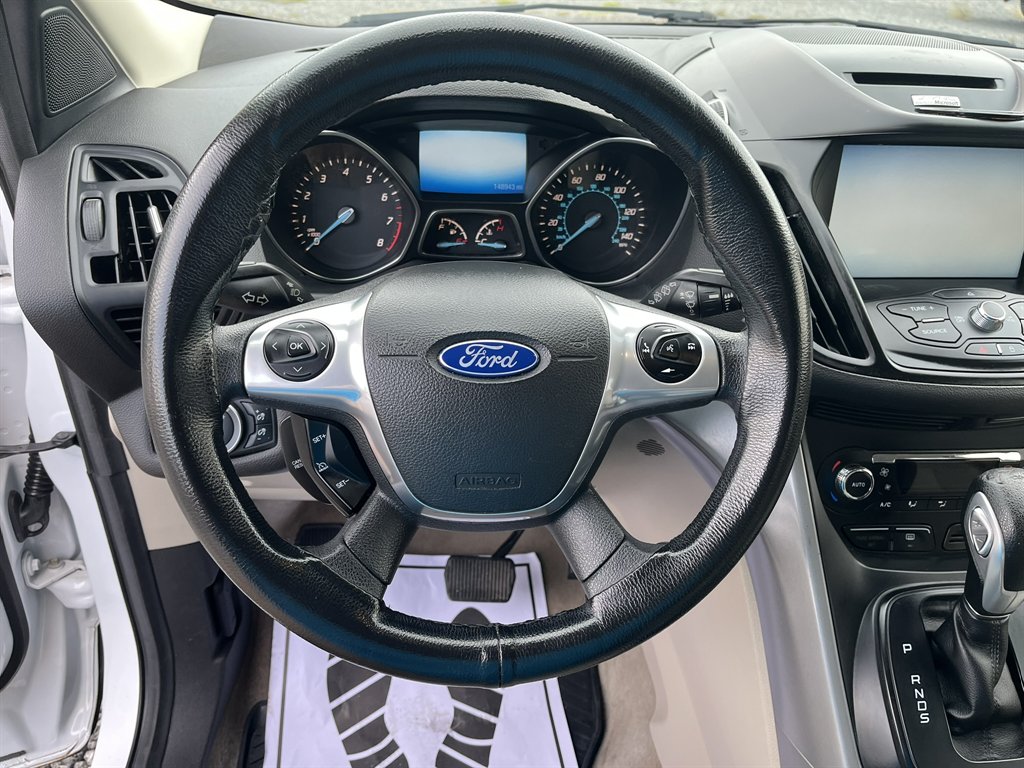 2015 Ford Escape - $9,995