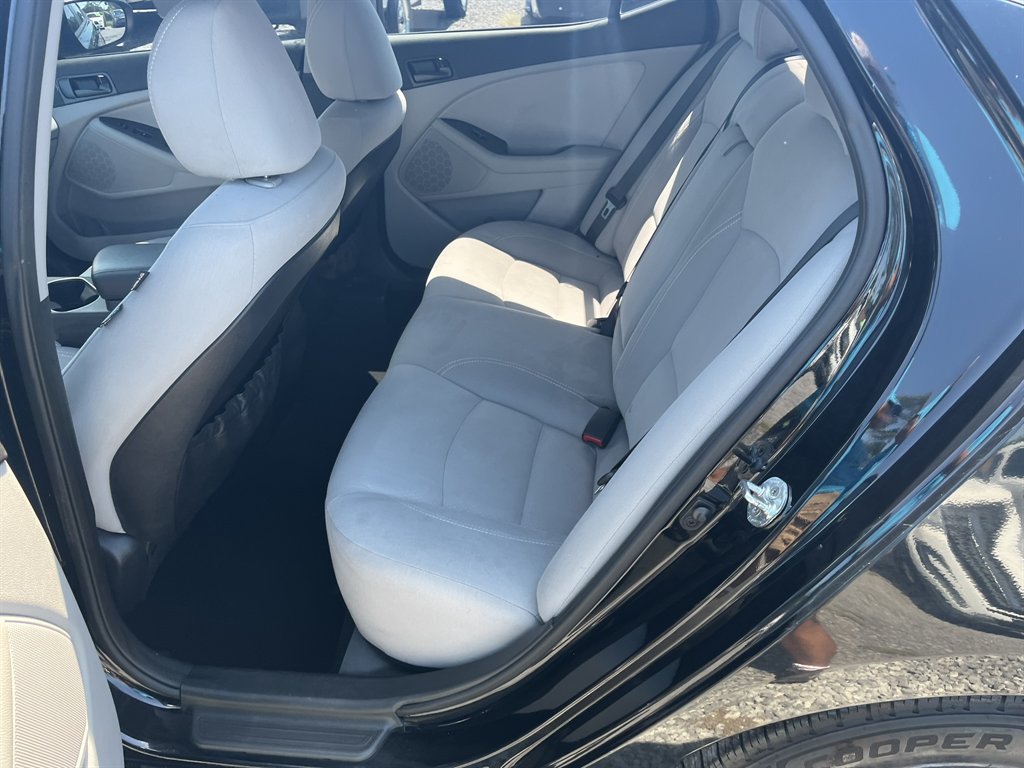 2015 Kia Optima - $10,995