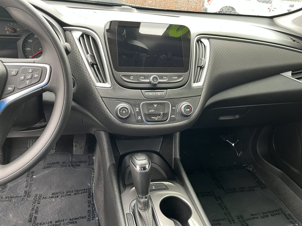 2020 Chevrolet Malibu - $16,995