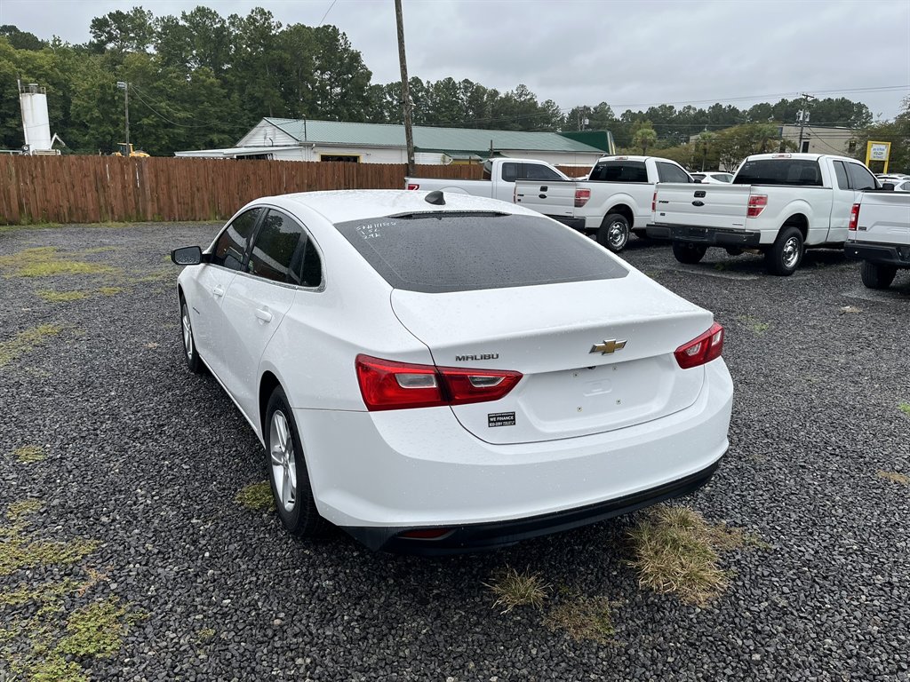 2020 Chevrolet Malibu - $16,995