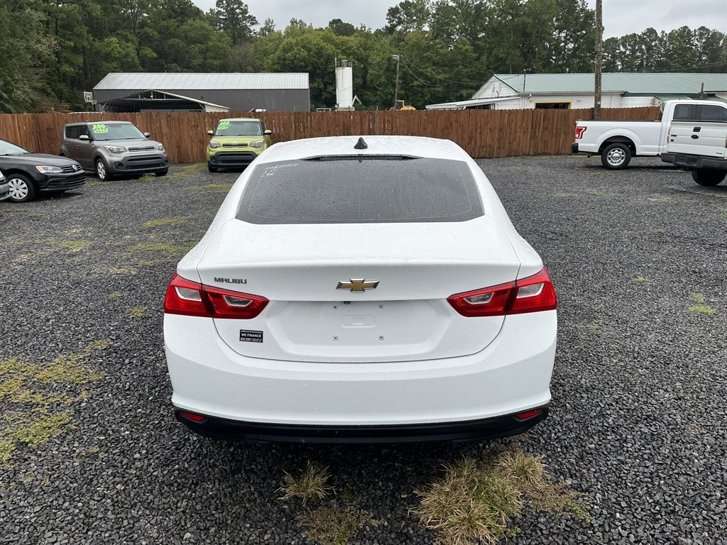 2020 Chevrolet Malibu - $16,995