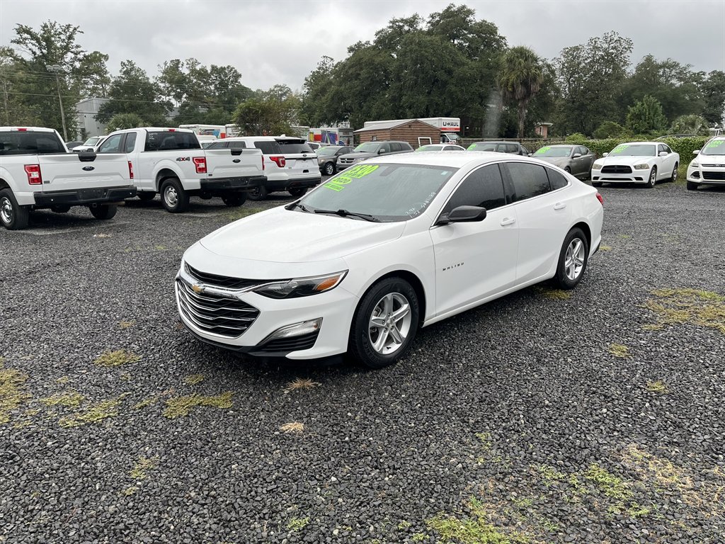 2020 Chevrolet Malibu - $16,995