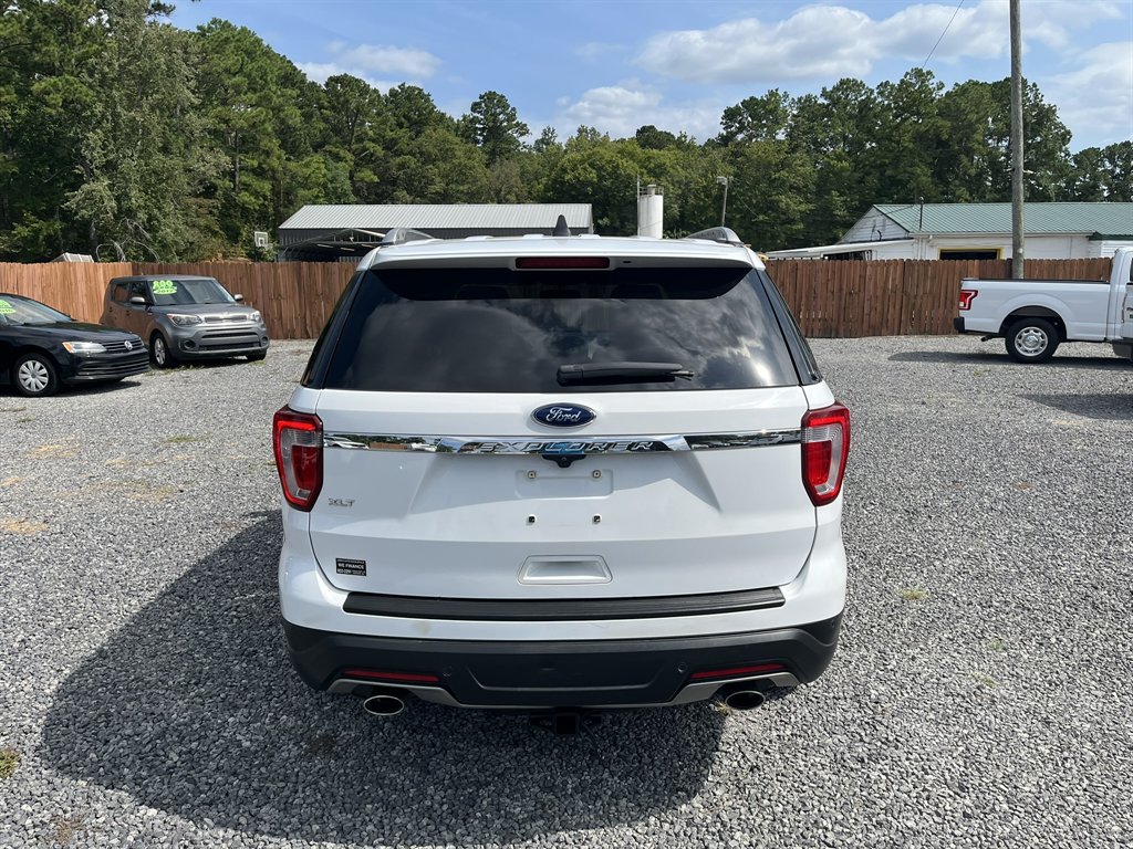 2018 Ford Explorer - $15,995