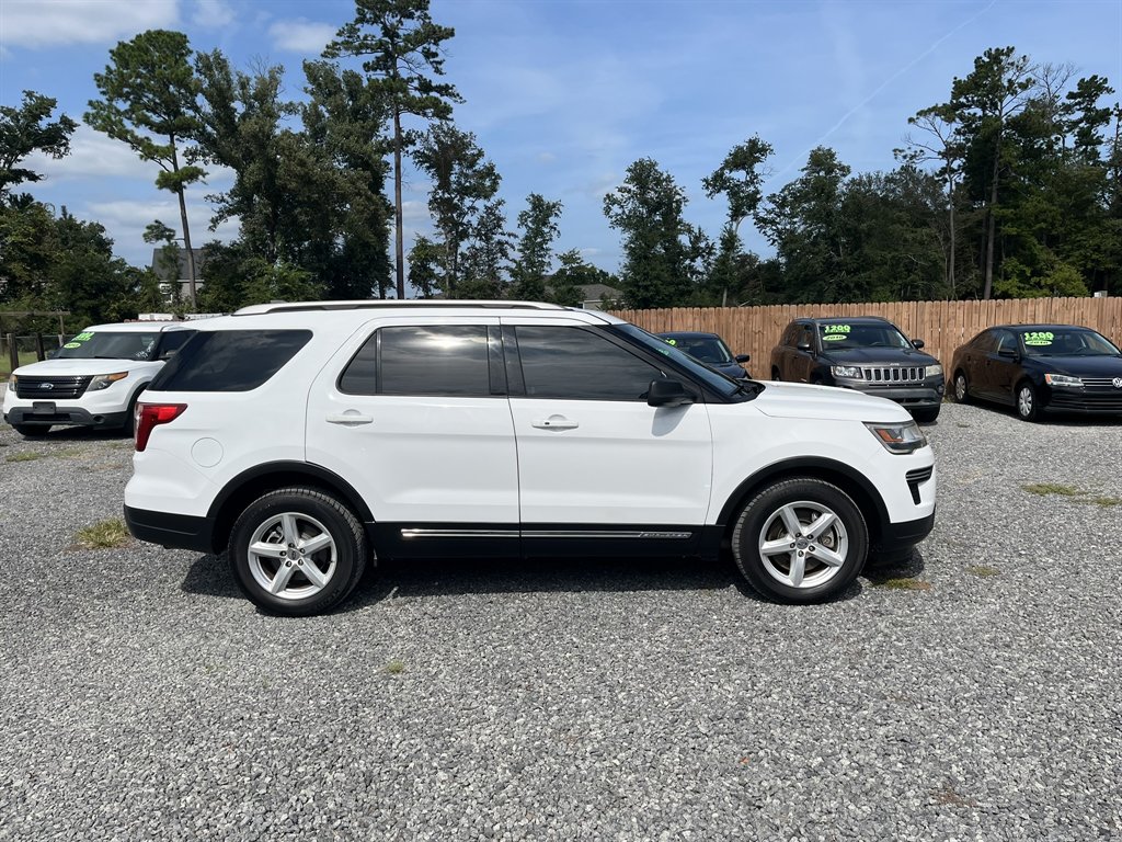 2018 Ford Explorer - $15,995