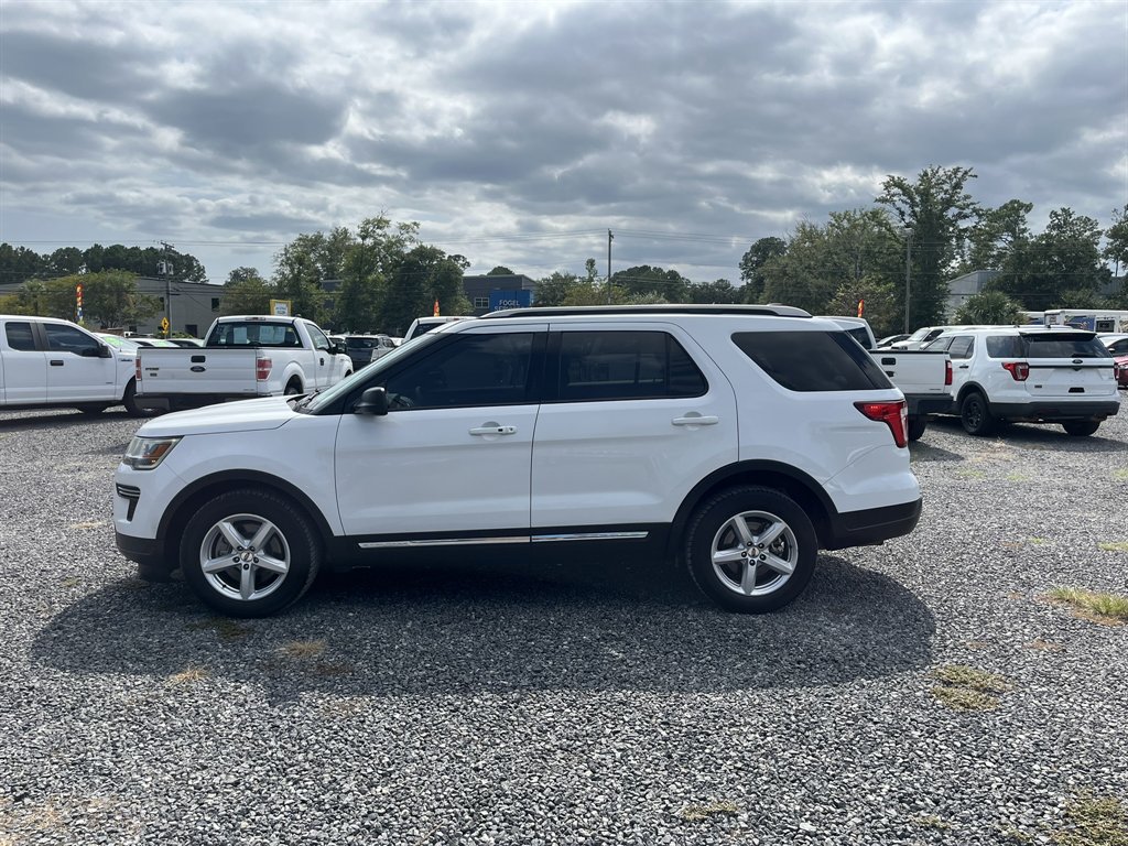 2018 Ford Explorer - $15,995