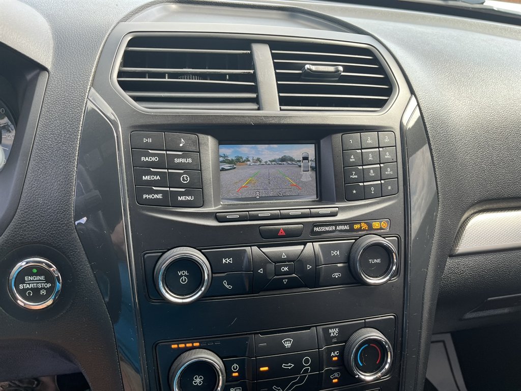 2018 Ford Explorer - $15,995