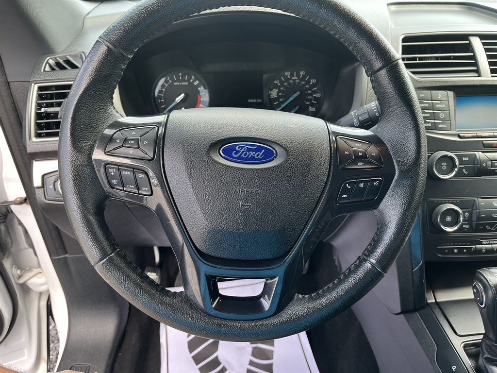 2018 Ford Explorer - $15,995