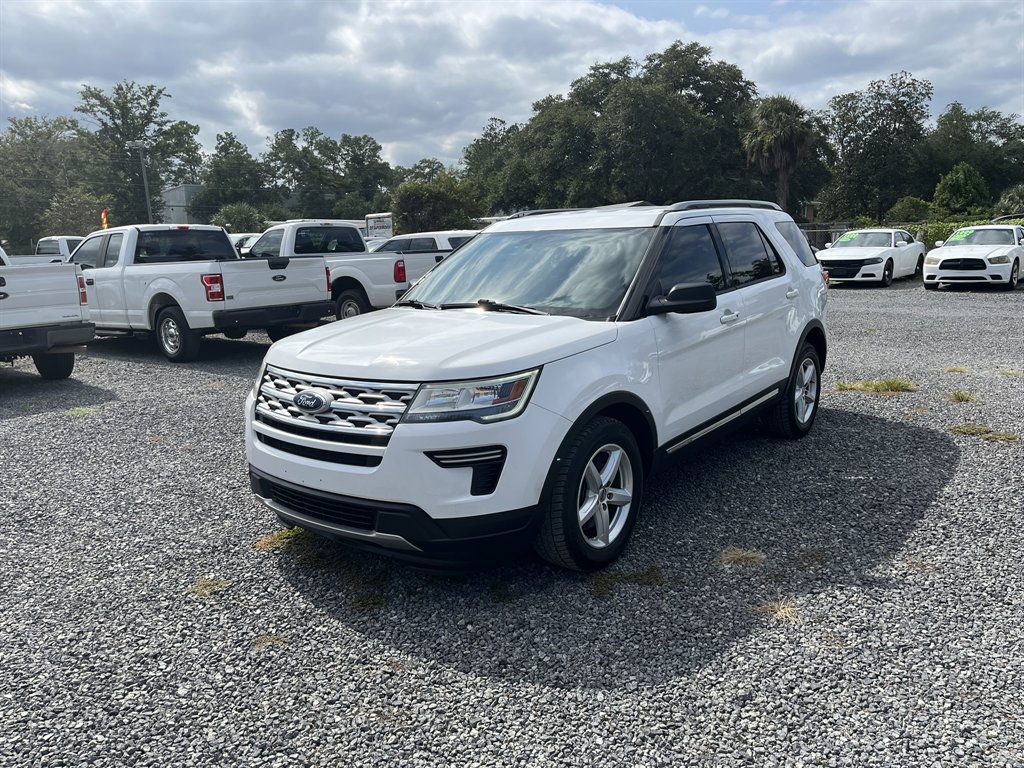2018 Ford Explorer - $15,995