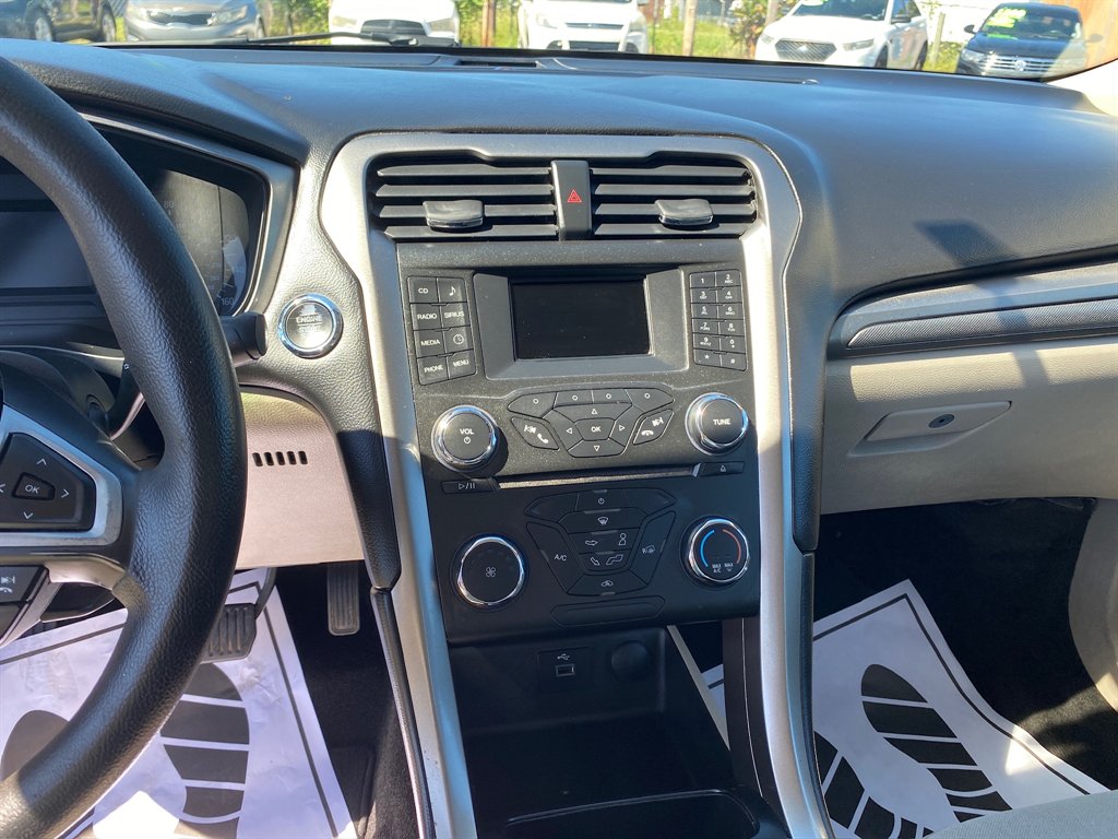 2018 Ford Fusion - $13,995