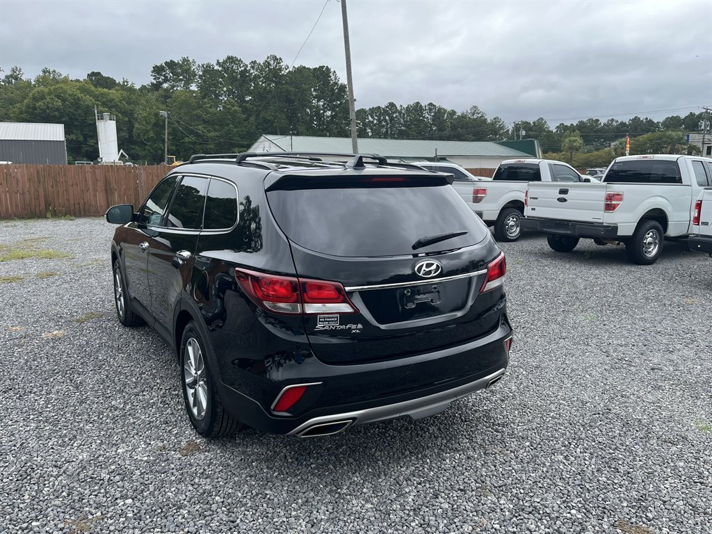2019 Hyundai Santa Fe Xl - $17,995