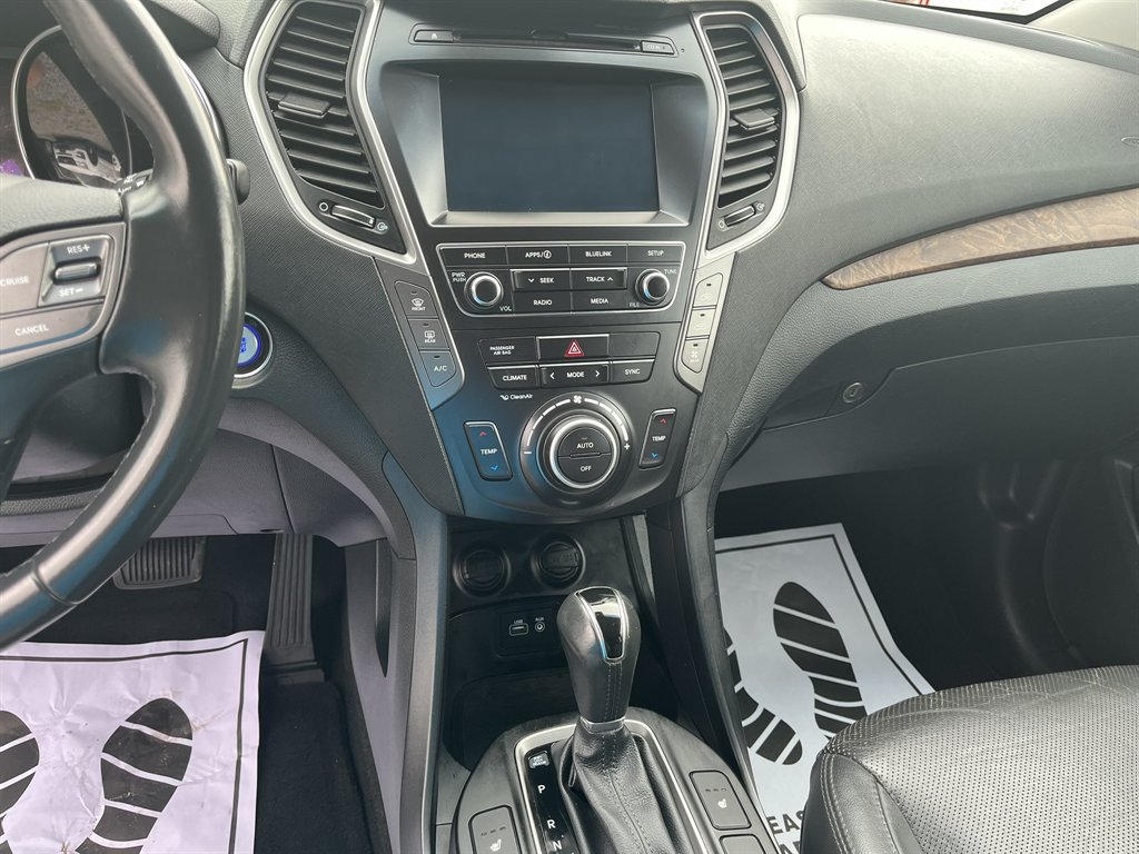 2019 Hyundai Santa Fe Xl - $17,995